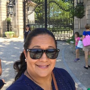 Meet your Posher, Vanessa