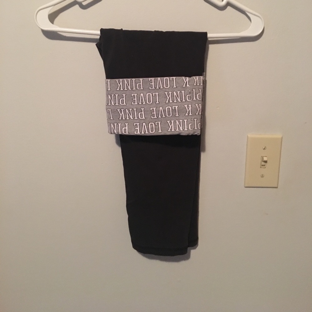 🌸2 for $15🌸 Victoria’s Secret cropped leggings