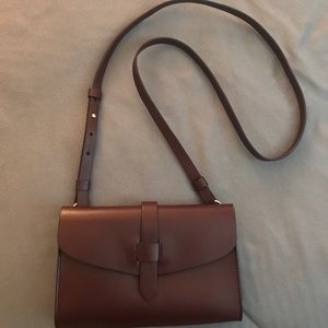 GAP LEATHER ENVELOPE SHOULDER BAG