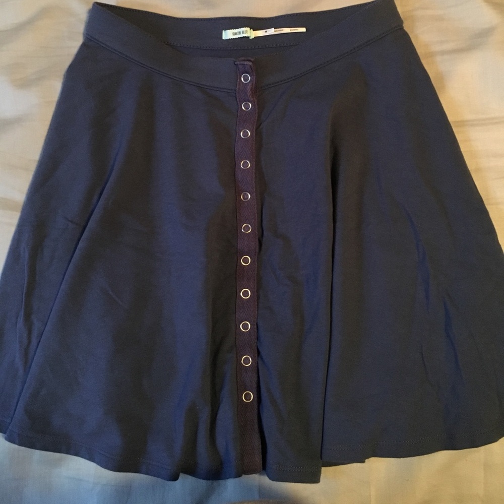 Sweet navy blue mini snap mini skirt