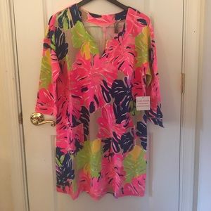 Lily Pulitzer Shift Dress with front pockets!