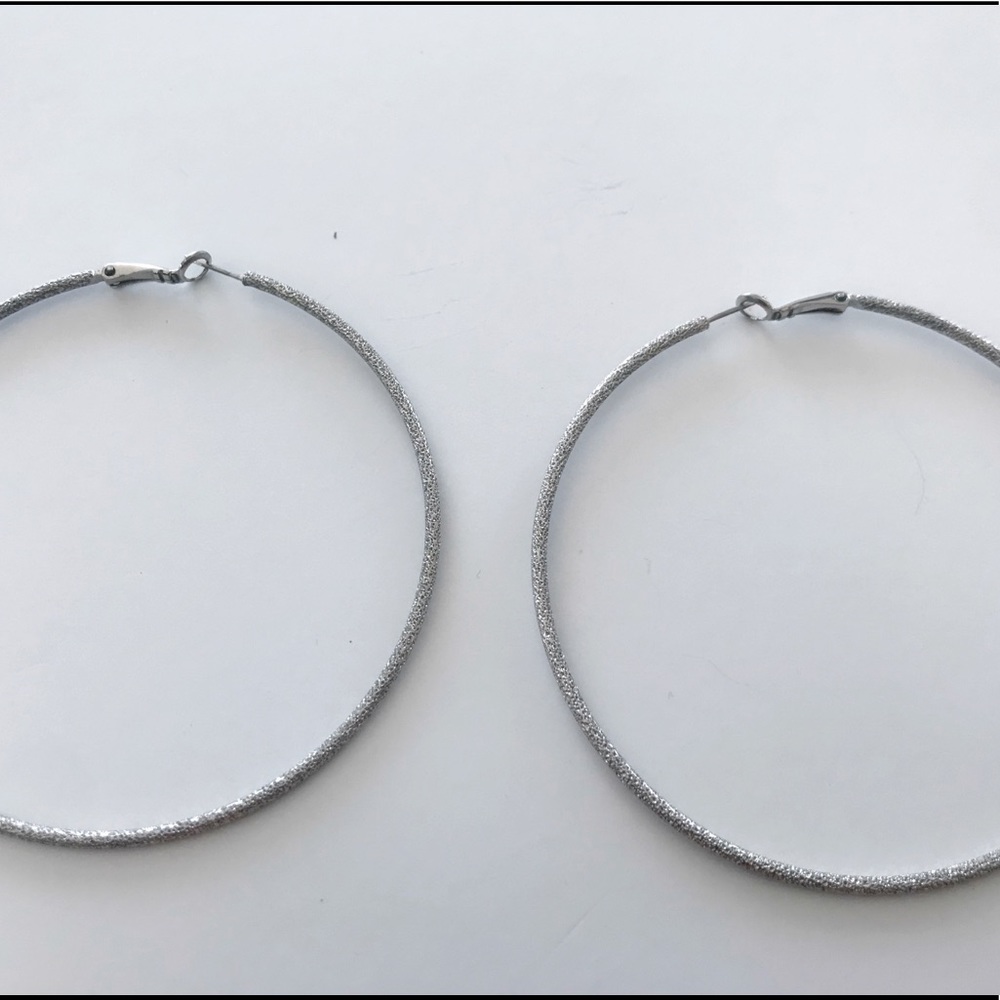 ✅LARGE HOOPS WITH SHIMMER FINISH