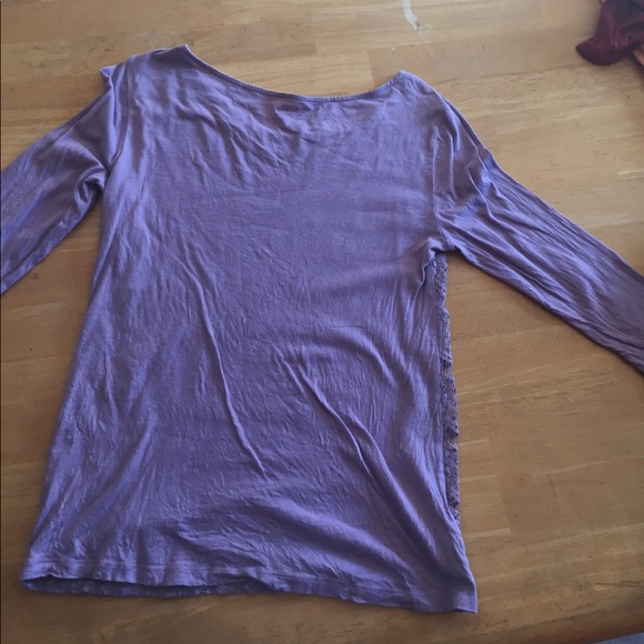 LOFT LAVENDER 3/4 SLEEVES SHIRT. - Picture 2 of 2