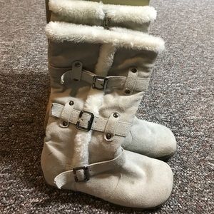 Girls tan suede boots