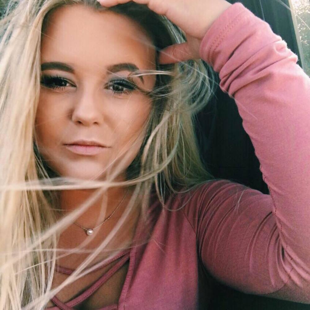 Meet your Posher, Chelsi