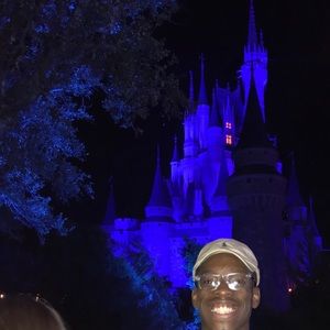 Meet your Posher, Larry