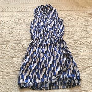 Whit House Black Market dress/top