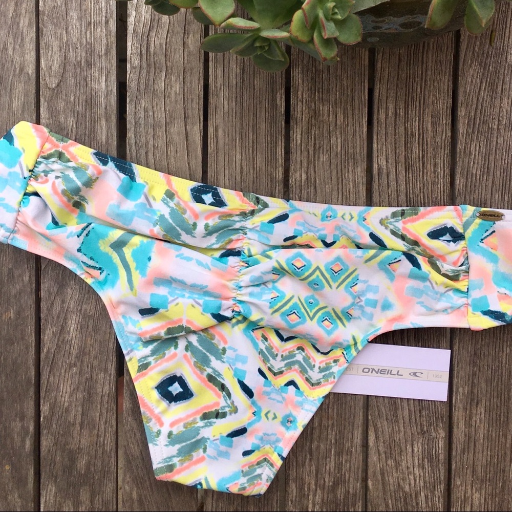 NWT O’NIELL Cheeky Bikini Bottoms