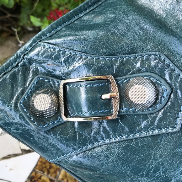 🔴💯BALENCIAGA GIANT STUD 173080. - Picture 4 of 8