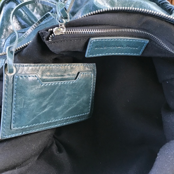 🔴💯BALENCIAGA GIANT STUD 173080. - Picture 8 of 8