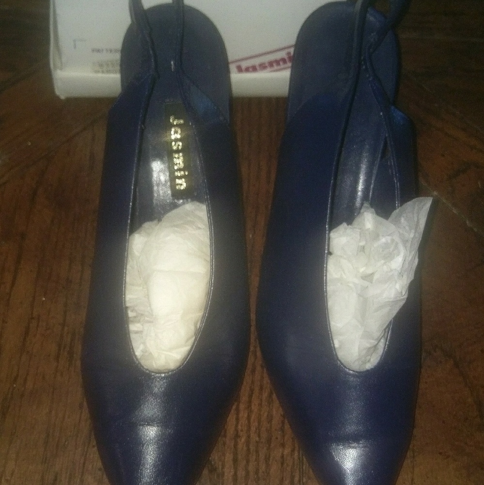 Navy blue Jasmin Slingback heels