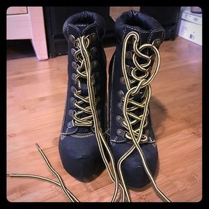Nature breeze black lace up boots