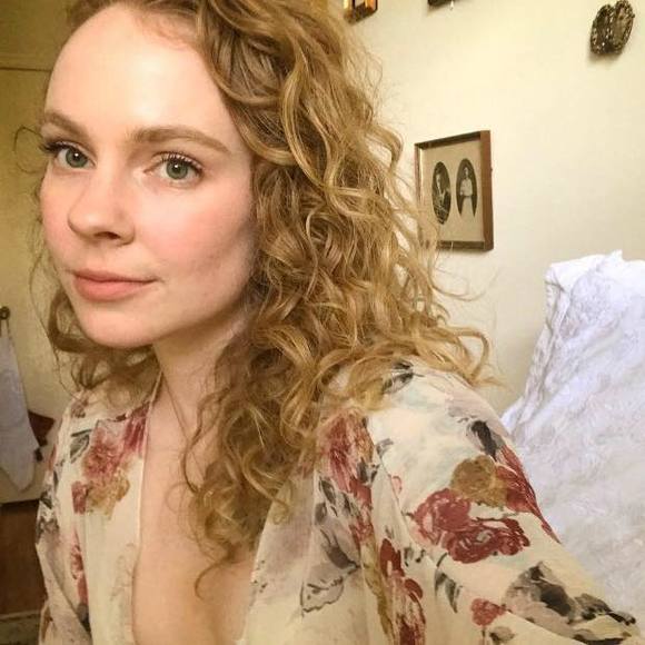 Meet your Posher, Carla - Picture 1 of 1