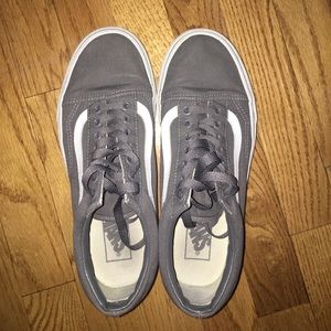 BARELY WORN OLD SKOOL VANS