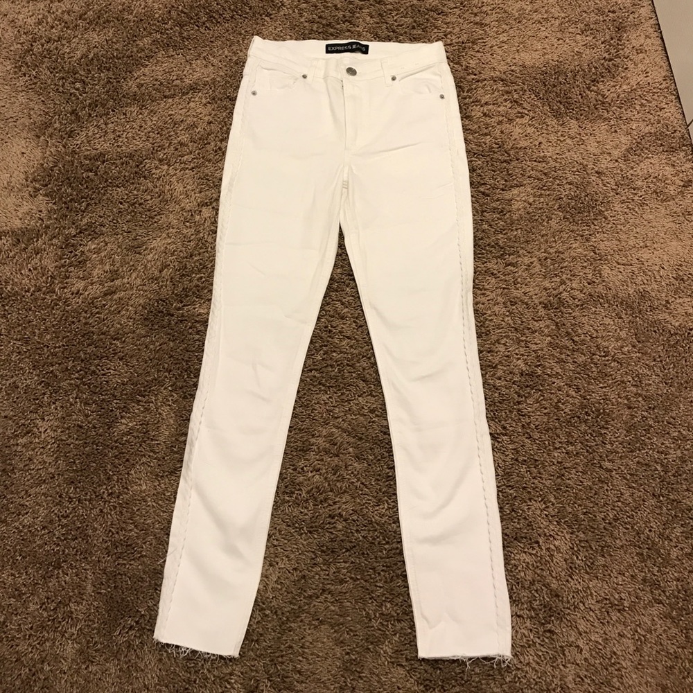 White skinny leg jeggings
