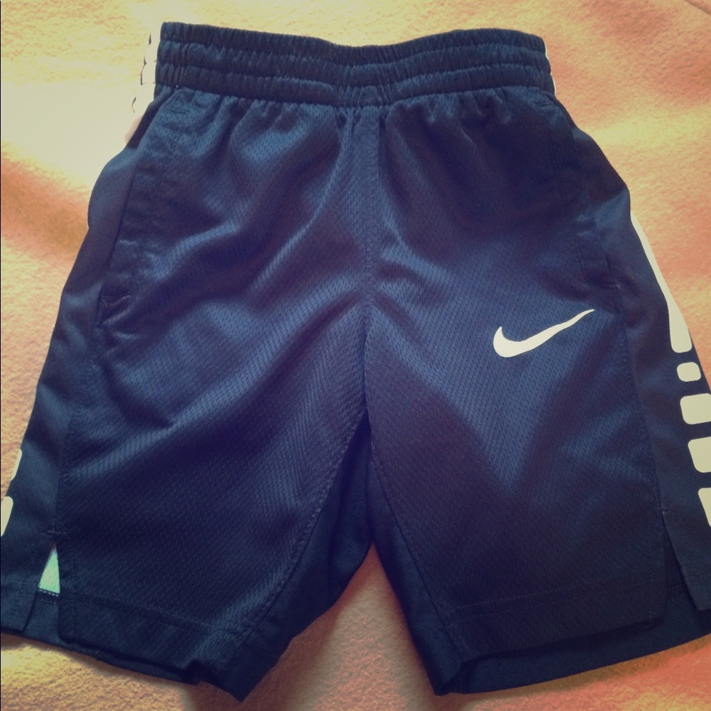 Nike Elite Black shorts