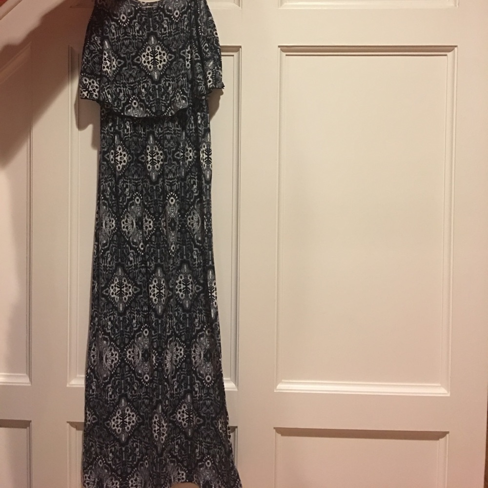 Black and white maxi dress