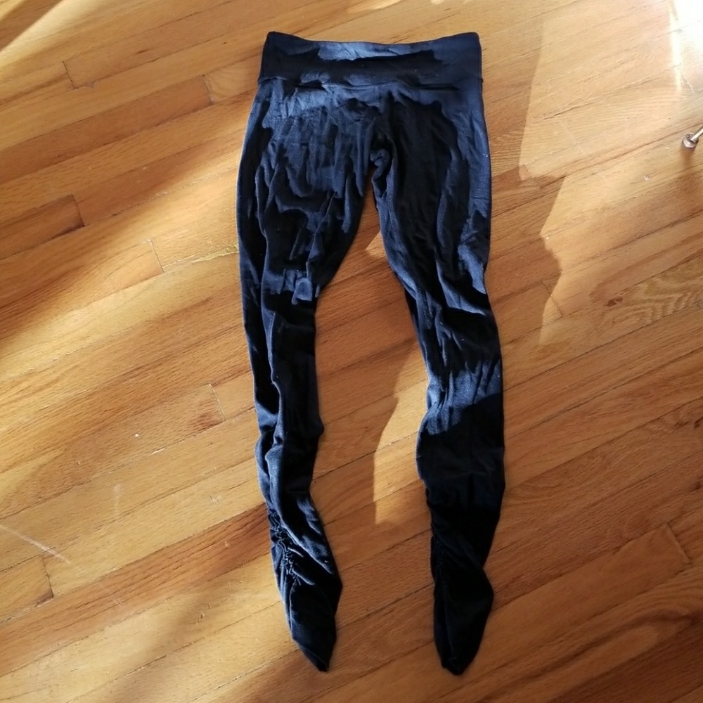 Lululemon black under wunders ruched ankle