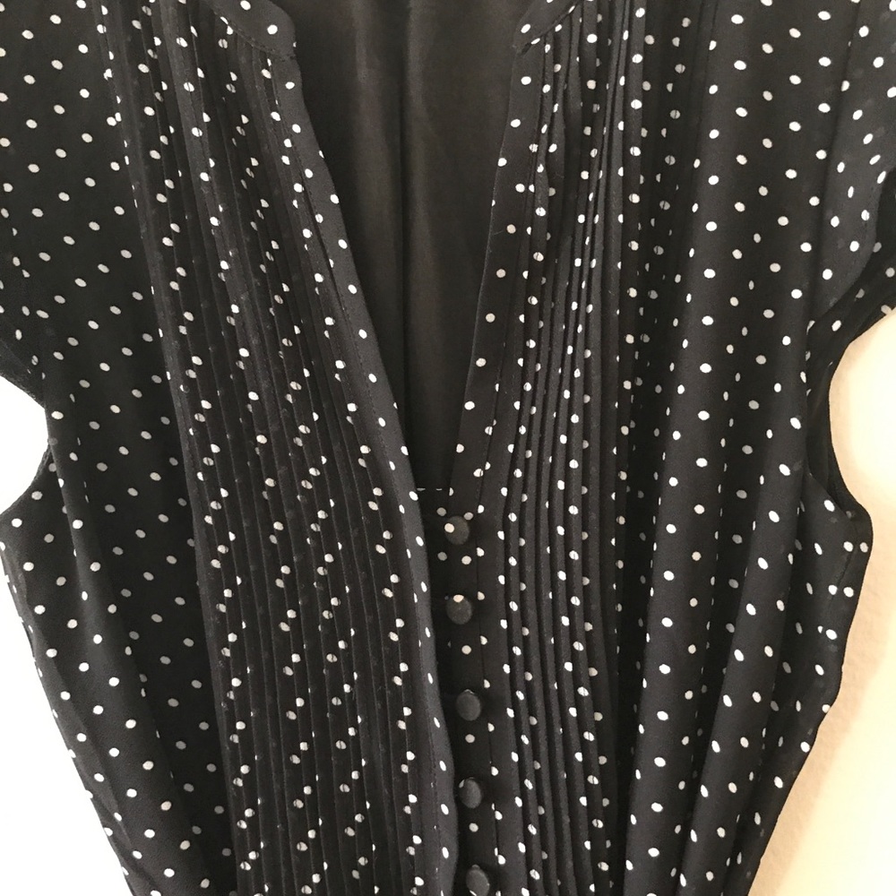 Cute flow-y, above the knee, polka dotted dress