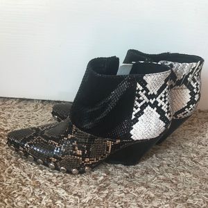 Never worn Jeffrey Campbell snakeskin boots!