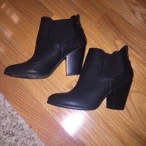 Carlos Santana Boots in Black