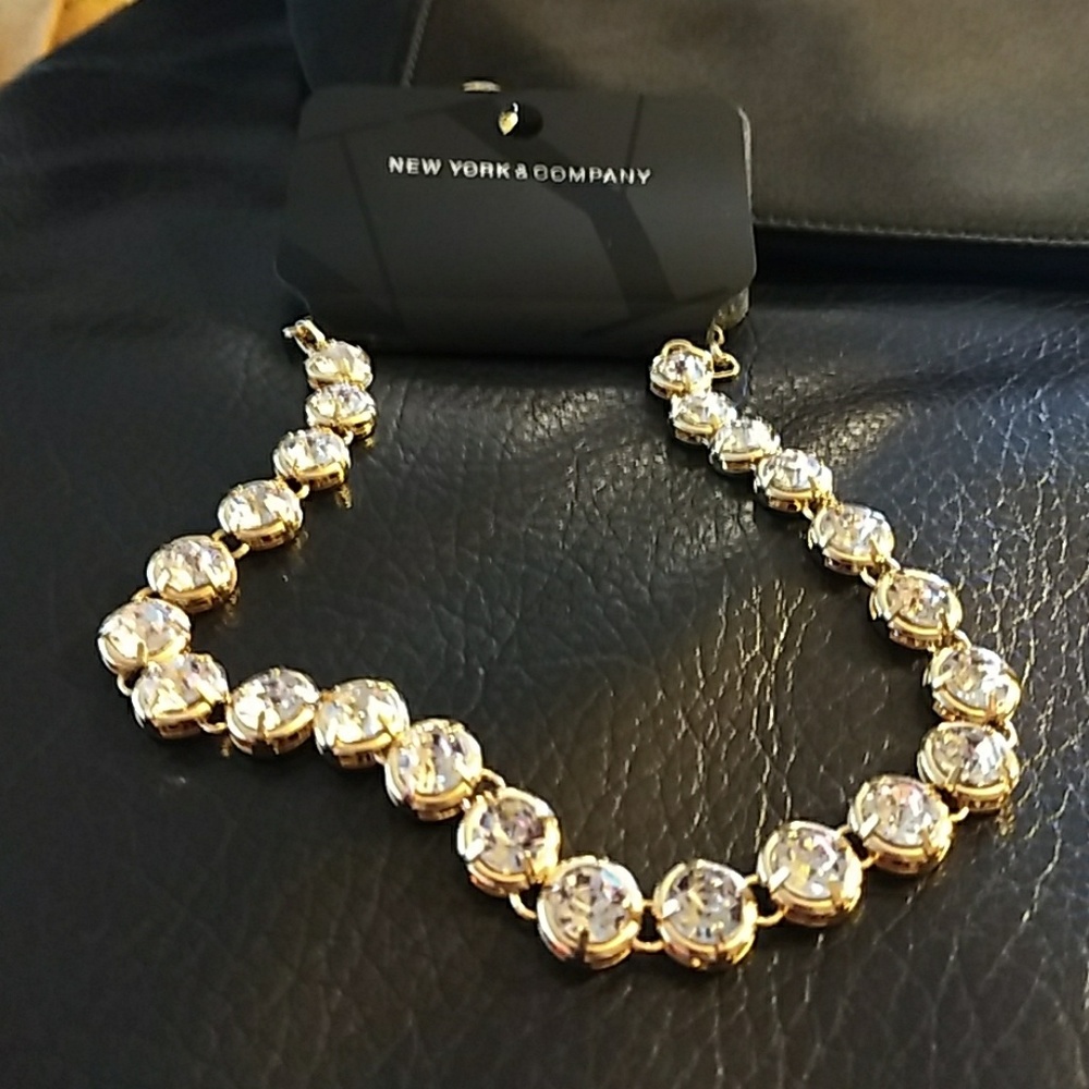 New York and Company gold necklace BNWT
