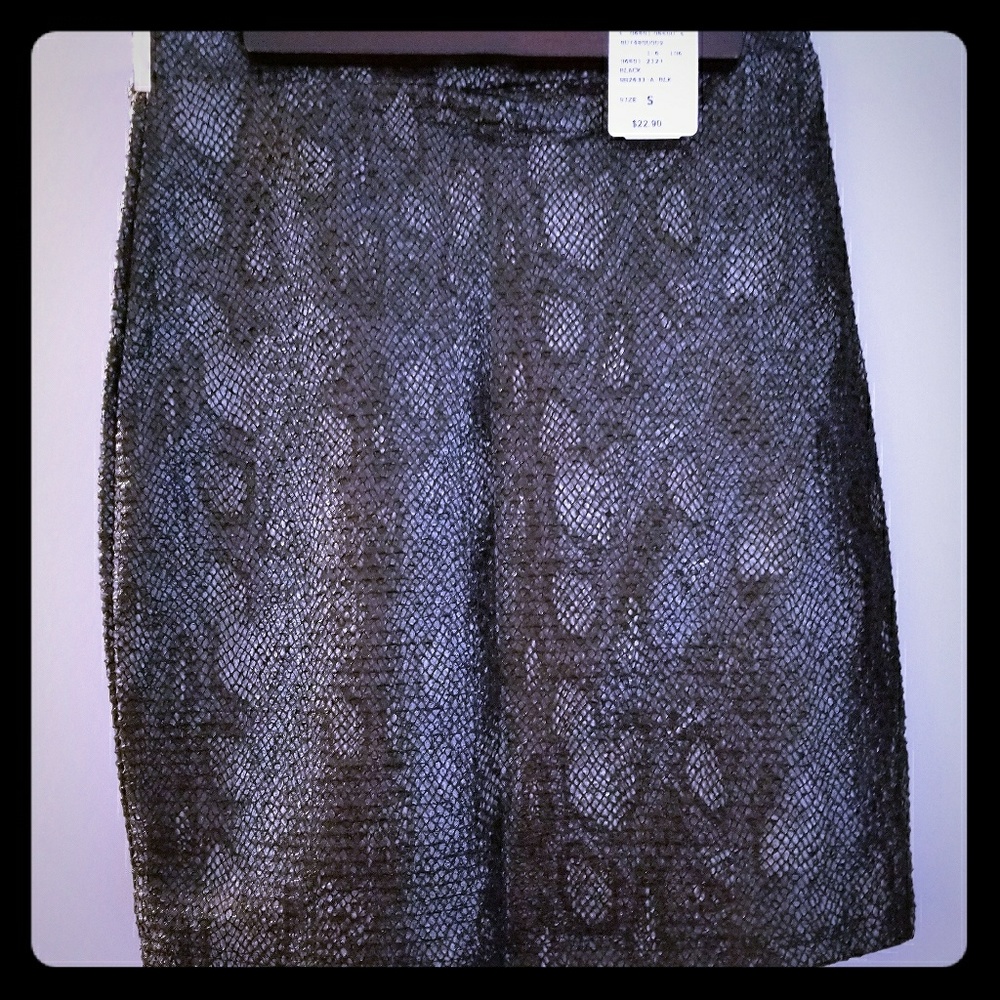 Snake detail black and silver mini skirt