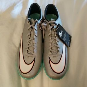 Nike CR7 Mercurial Victory Size 11 NWT