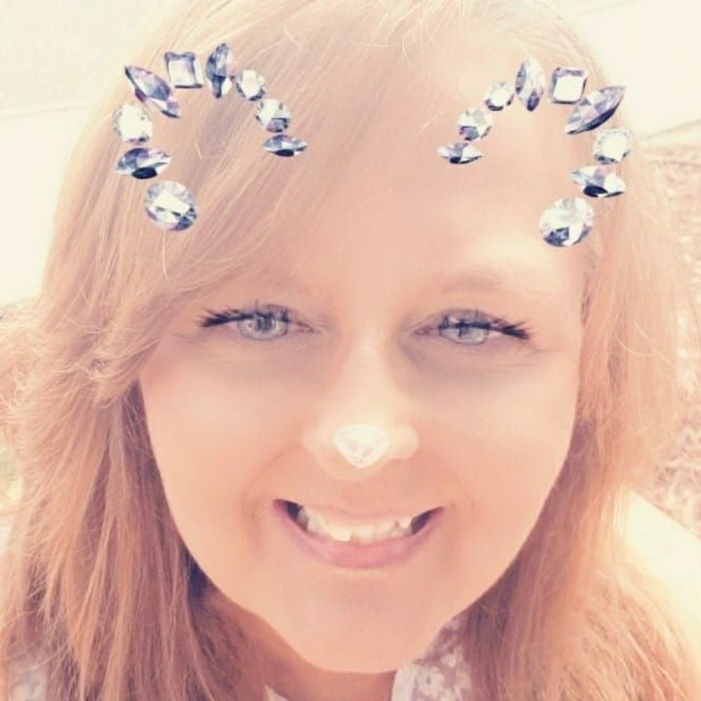 Meet your Posher, April