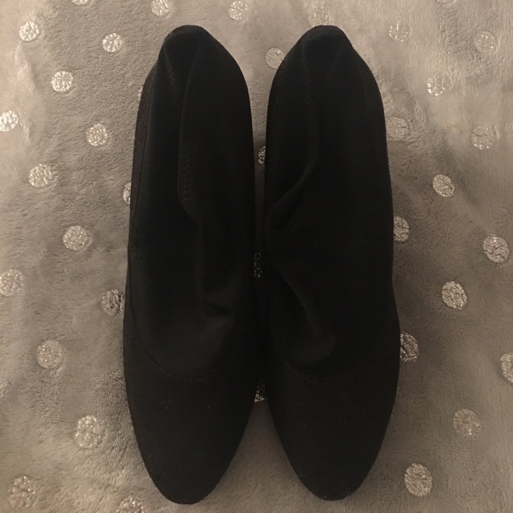 Impo stretch “Welkin” wedge size 6