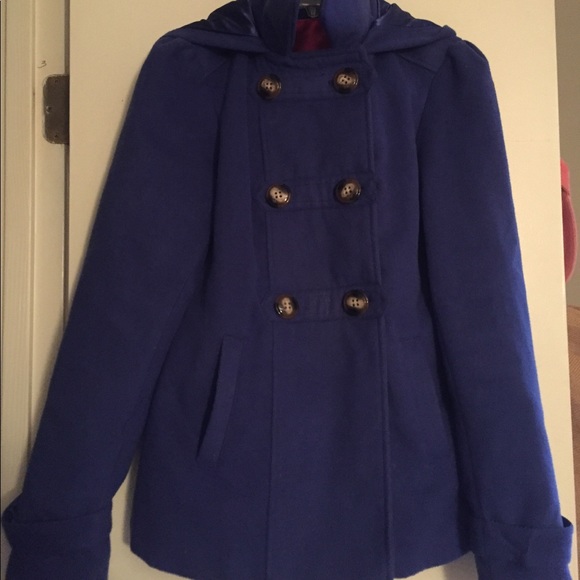 Royal blue coat! - Picture 1 of 1