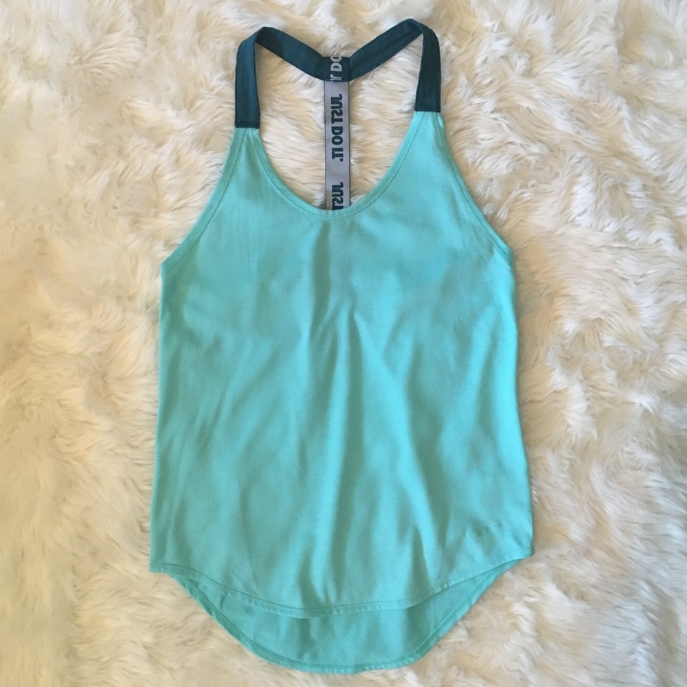 Nike tank