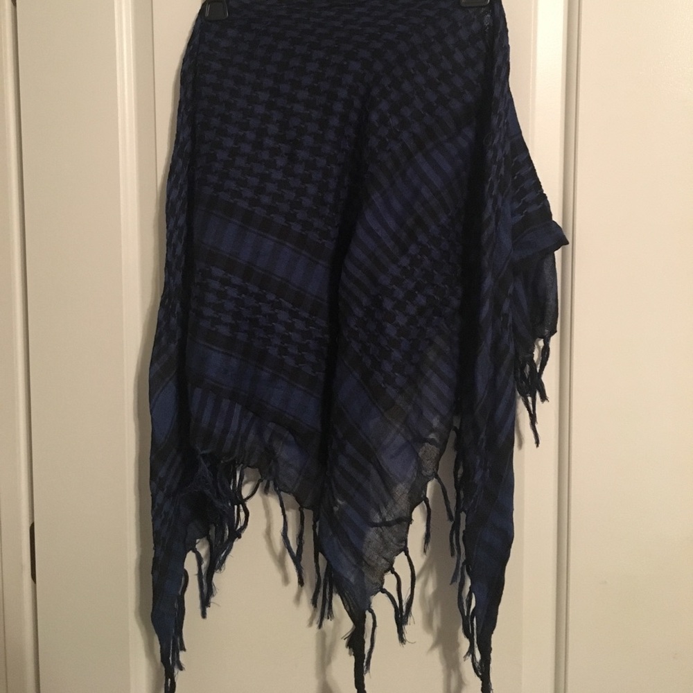 Bandanna scarf