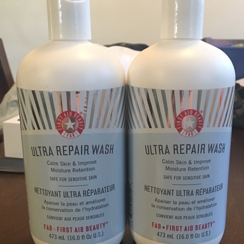 (2) New FAB First Aid Beauty Ultra Repair Wash