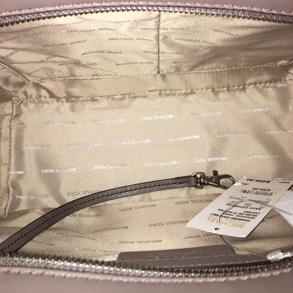 🎟DONATED🌈HOST PICK🌈🎟 - Picture 3 of 7