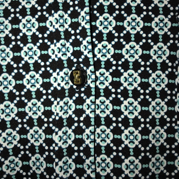 Button down - Picture 3 of 4