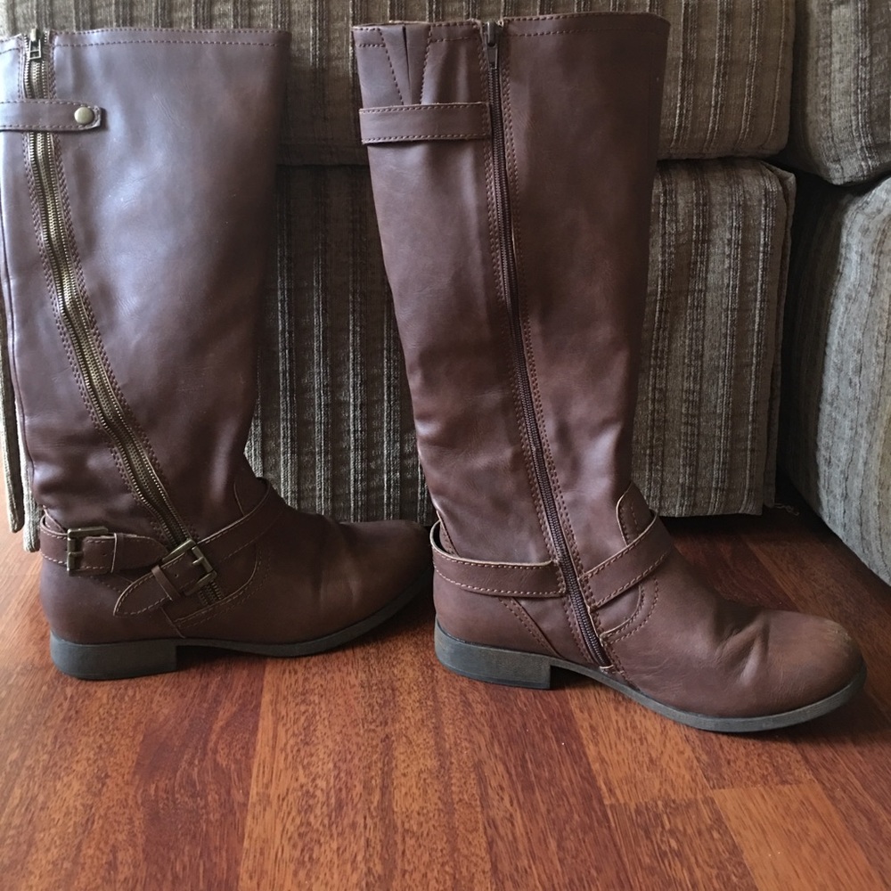Brown wide calf boots  8.5