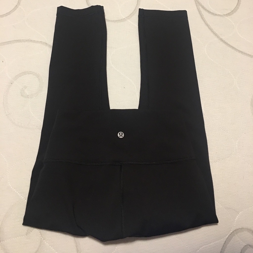 Lululemon crops