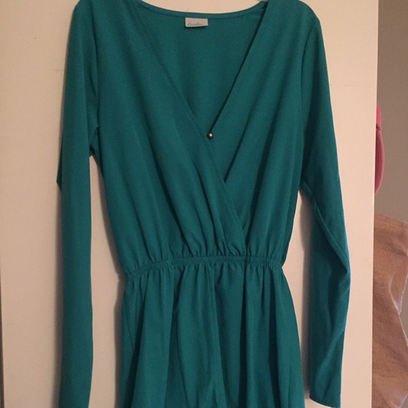 Romper - Picture 1 of 3