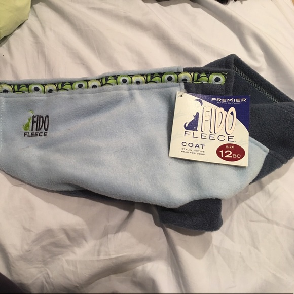 fido fleece size 12