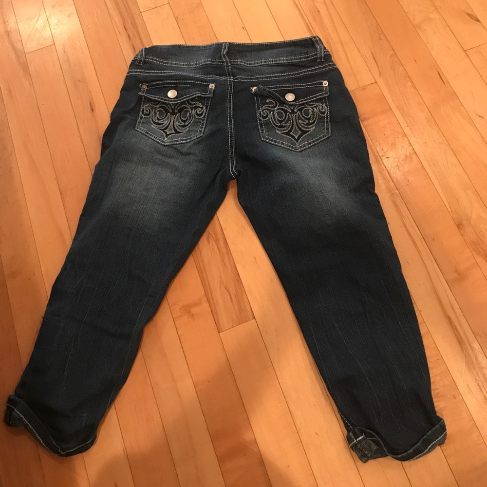 Capris - Picture 2 of 2