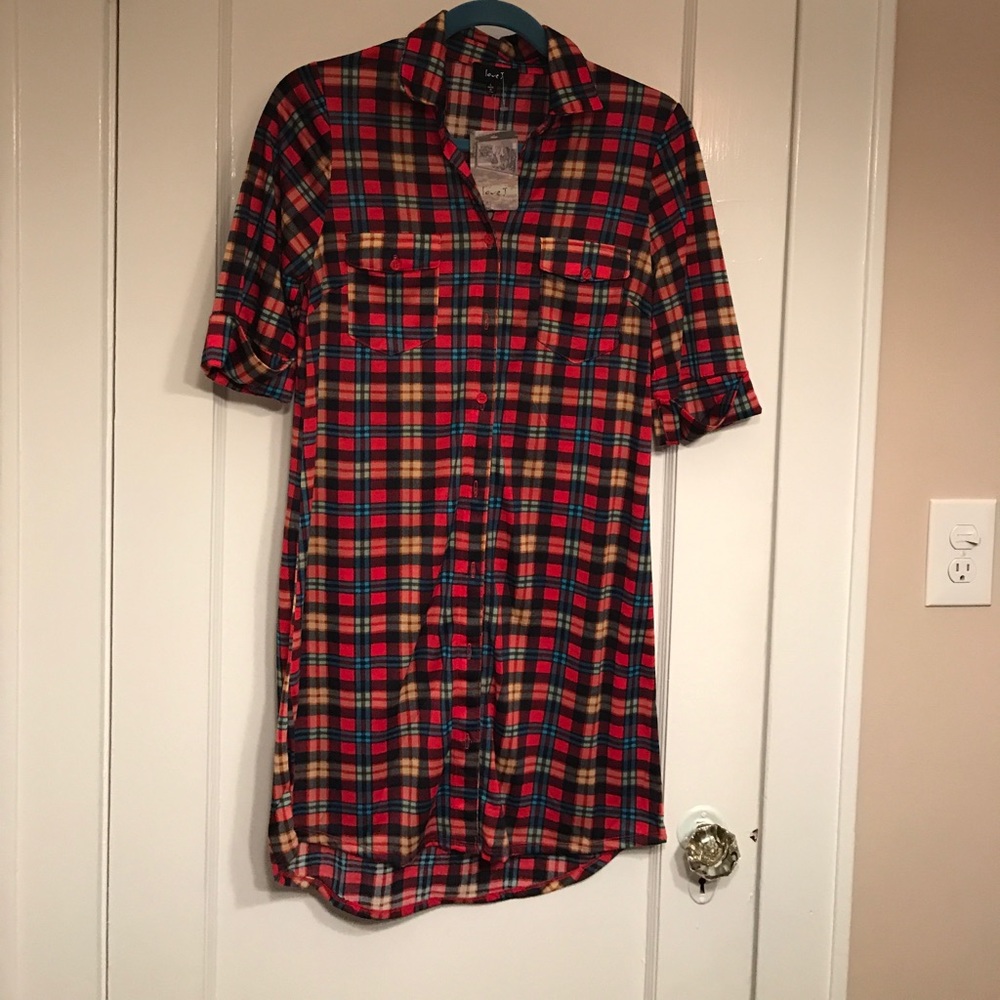 Adorable casual shirt dress. Size large-JUNIORS