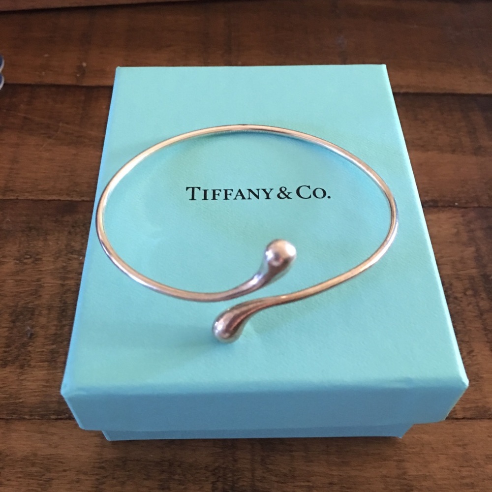 Authentic Tiffany’s teardrop bracelet