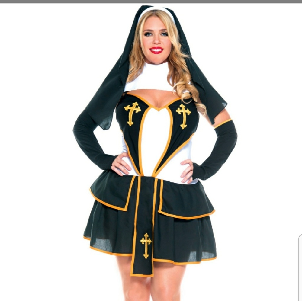 Halloween costume new