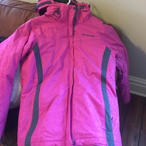 Women’s pink & gray Columbia jacket w/insert