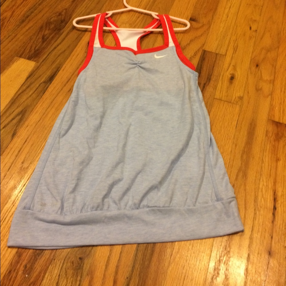 Nike tank top with built in bra medium