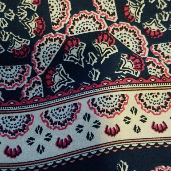 Top - Picture 3 of 4