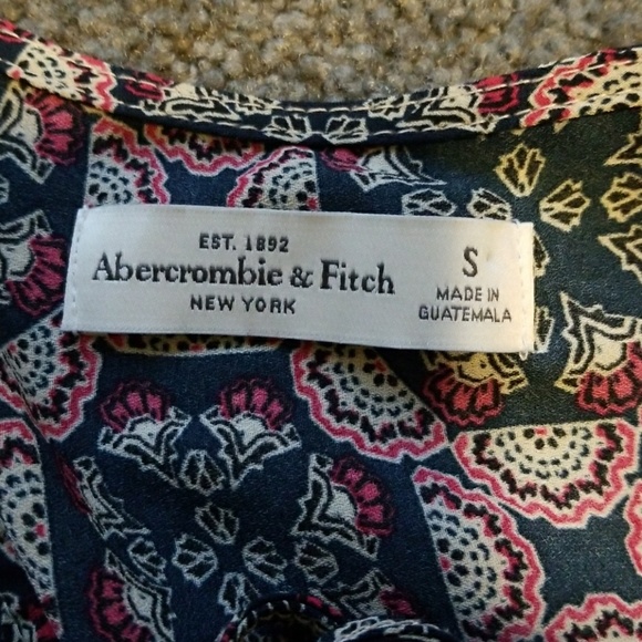 Top - Picture 4 of 4