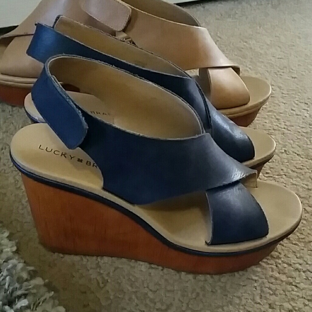 Lucky Brand Wedges 2 pair size 8 - Picture 4 of 8