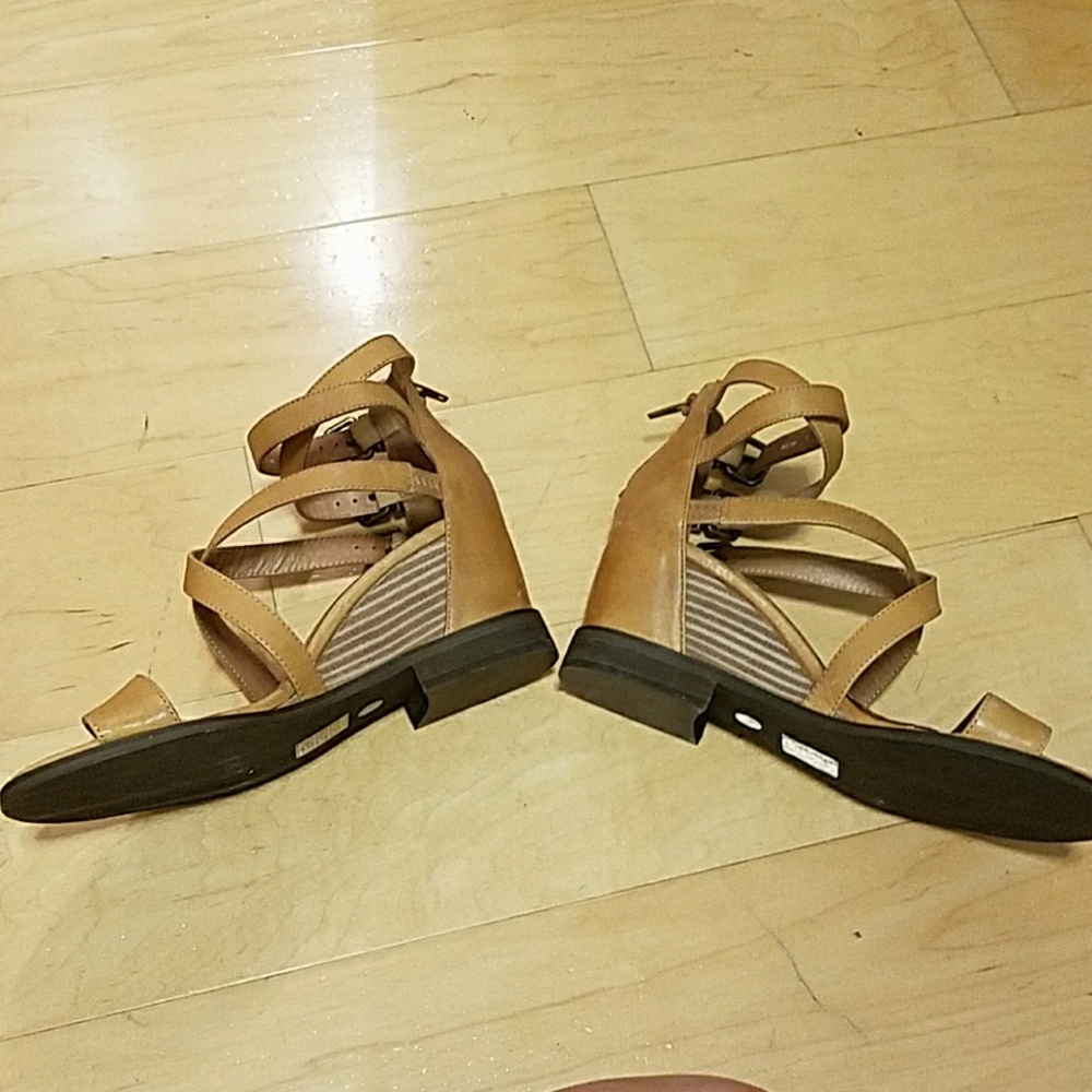 New Sandals - Picture 2 of 4